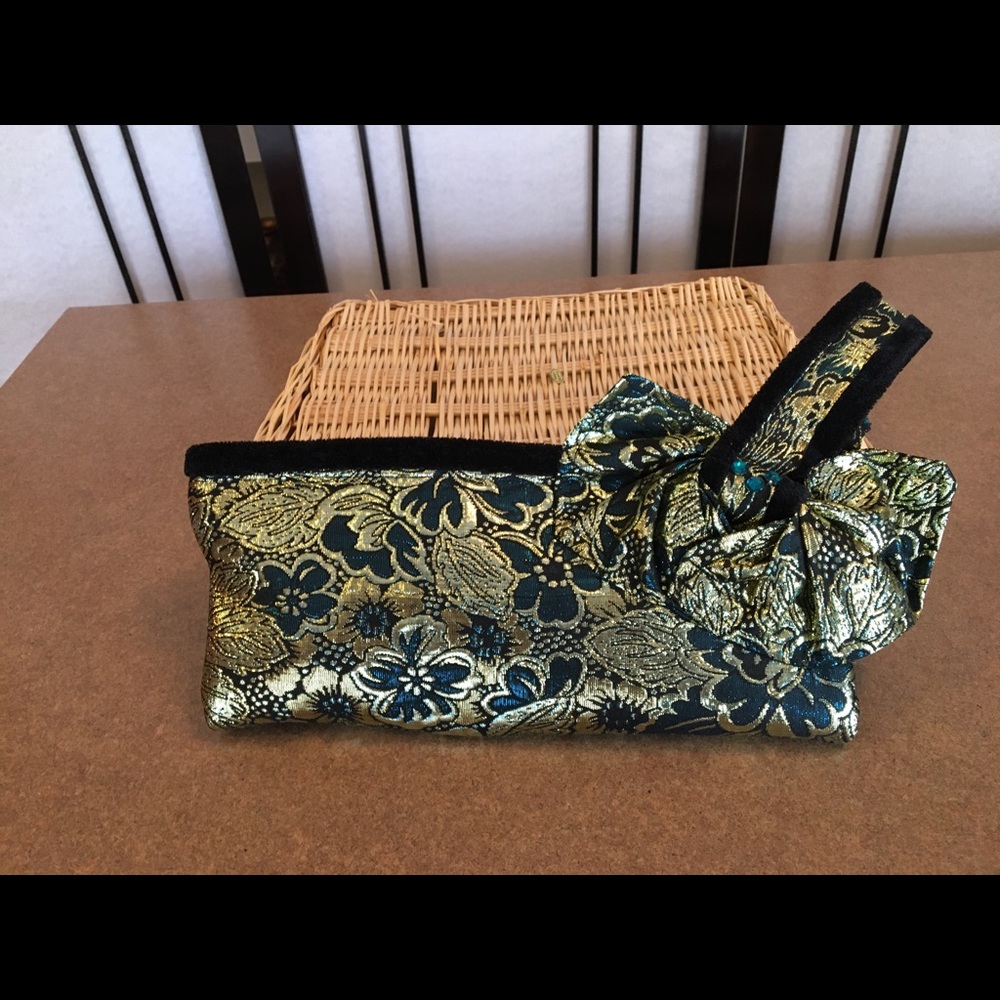 Fannie Lee Original Brocade & Velvet Clutch w/Bow - Picture 1 of 7